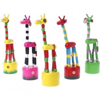 Holzspielzeug Giraffe mit Schaukelfunktion