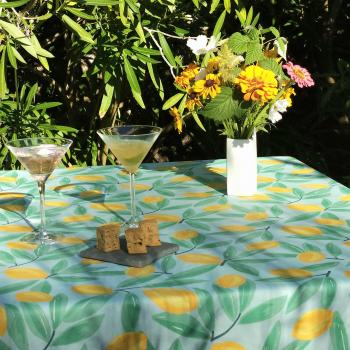 Nappe enduite jaune avec motifs de citrons 160x240 cm