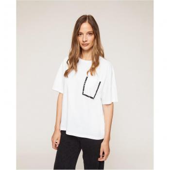Camiseta amplia de mujer con bolsillo bordado