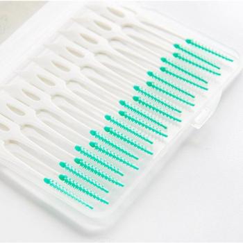 Outil buccal de soin dentaire complet