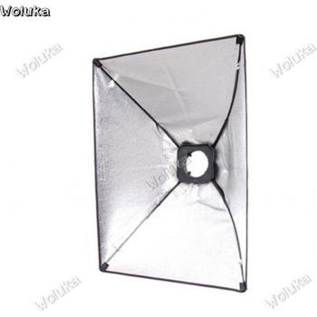 Flash Pequeño Softbox CD50 T03 en Estudio