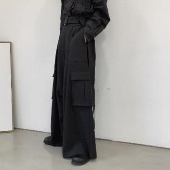 Pantalones góticos con cinturón para hombre