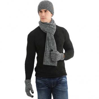 Sombrero de invierno con bufanda y guantes