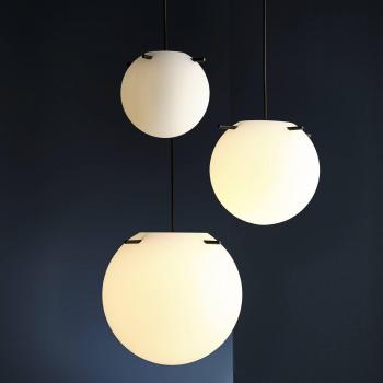Vetrina sospesa Koi – modello 19 cm, bianco/nero