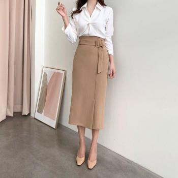 Women’s Slim Package Hip Skirt with Belt