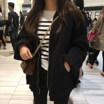 Korean Chic Long-Sleeve Zipper Sweater with Pockets