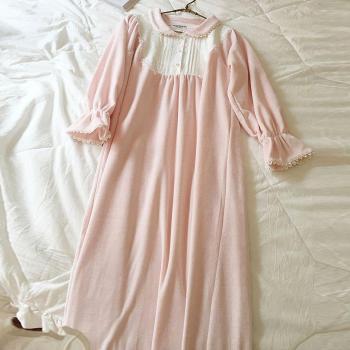 Camisón Elegante de Terciopelo para el Invierno