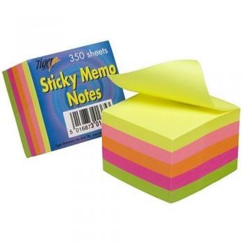 Pantaloncini Sportivi EA7 7M000153 AF10432 U1079 Écru Regular Fit Uomo