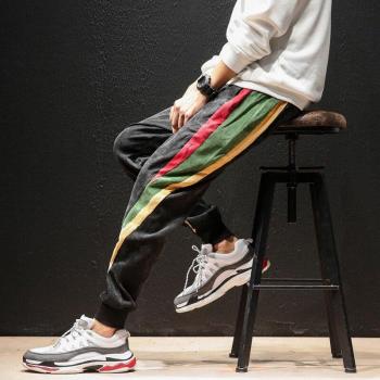 Pantalon de sport homme velours côtelé avec couture élastique et bande arc-en-ciel