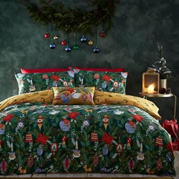 Furn. Deck The Halls Pine Green Duvet Cover and Pillowcase Set