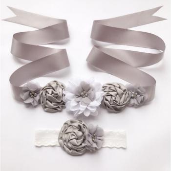 Accesorio de Boda Elegante con Encanto Floral