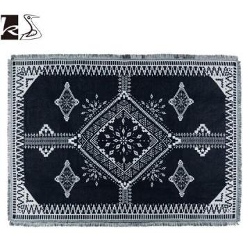 Reversible Black and White Geometric Knit Sofa Blanket