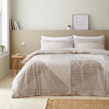 Catherine Lansfield Geo Luxury Duvet & Pillowcase Combo – King Size