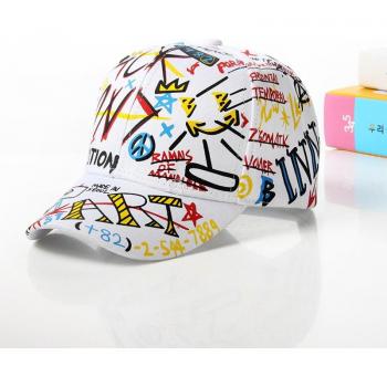 Gorra estampada de grafiti para niños