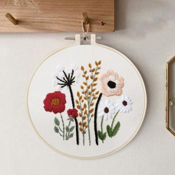Beginners Embroidery Ribbon Set with European Style Flowers
