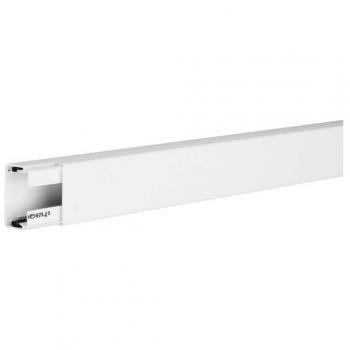 Goulotte Hager LFH3004509016 2 m blanc – profil 2000 × 45 × 30 mm