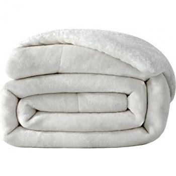 WAVVE Fluffy Fleece Couch Blanket – White, 130×150 cm