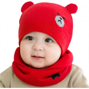 Beanie Cariñoso de Osito de Invierno