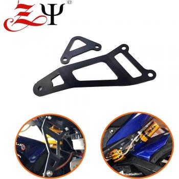 Reforzador de Escape en Negro para Yamaha MT‑03, MT‑25, YZF‑R25 y R3 – Pedal Modificado