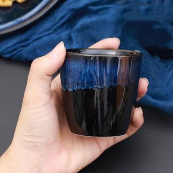 Tasse à thé simple en céramique