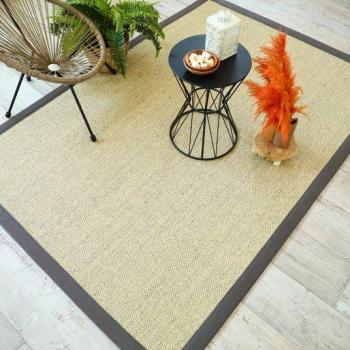 Tapis décoratif Tulum écru en sisal avec ganse anthracite 120 x 170 cm