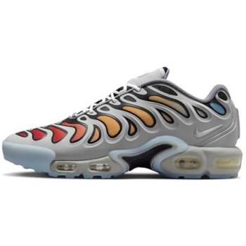 Nike Men's Tuned Sneakers