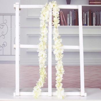 Guirnalda de seda de glicinas y hortensias para decoración