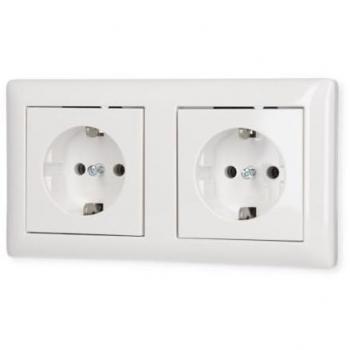 Gira 2-fach Schuko-Steckdose mit Rahmen Standard