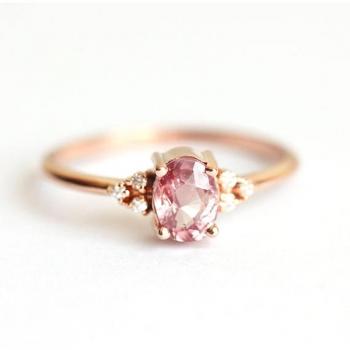 Anillo de Circonita Cúbica en Oro Rosa