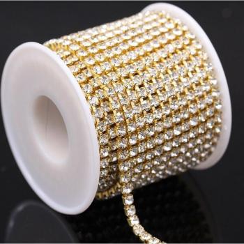 Diamantes de Cristal Denso Cadena SS6-SS18, Cierre Dorado en Base – Lote 10 Yards