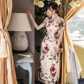 Robe rétro Cheongsam pour femmes, Qipao à manches courtes, avec épissure de dentelle et motifs floraux
