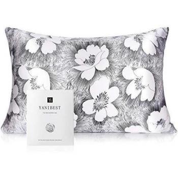 Velvet Nightfall: 600 Thread Count Mulberry Silk Pillowcase