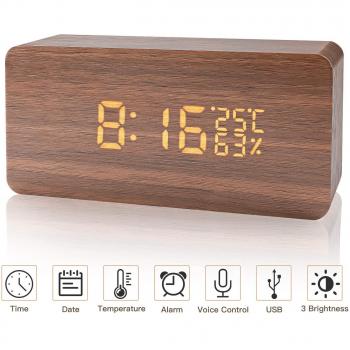 Réveil en bois avec commande vocale