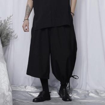 Dunkelgraue Windhose für Männer
