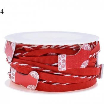 Set de Regalo Navideño: Calcetín, Cinta y Dulces en Caja