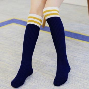Freundliche Kniehohe Socken für 6-15 Jahre