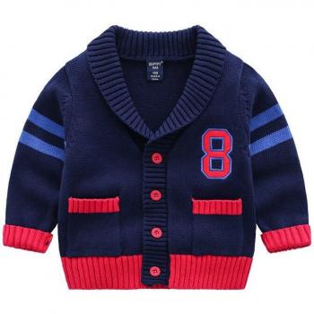 Pull bébé tricoté avec 8 motifs