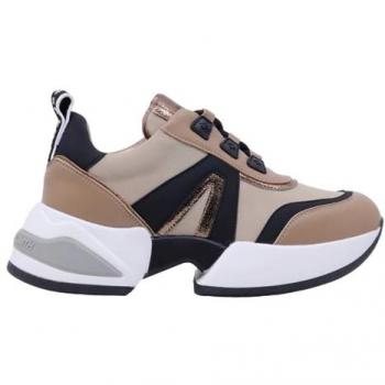 Donna Marbre Sand Alexander
