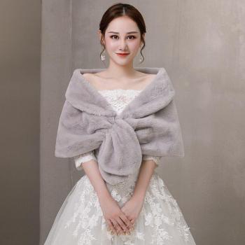 Lagerbier-Mariage-Winterjacke mit Kap