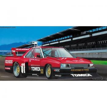 Modelo a escala Nissan KDR30 Skyline Super Silhouette 1982