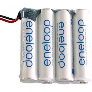 Confezione Eneloop 4 batterie NiMH 4,8 V 800 mAh con spina