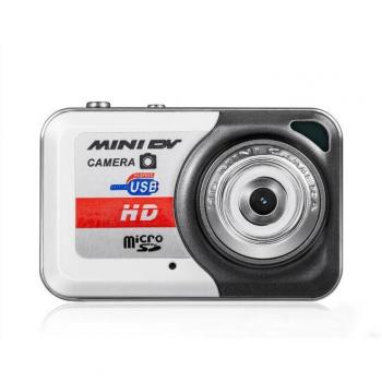 X6 Portable Digital Camera with Mic and 32GB Storage