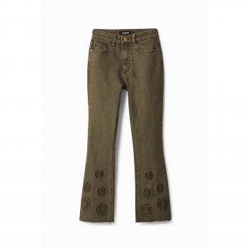 Jeans svasati ricamati da donna