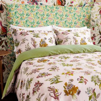 Harlequin Double Duvet Cover Set with Woodland Floral Pattern by Sophie Robinson, Made of Cotton Sateen, in Rose & Peridot Tones