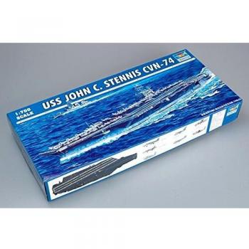 USS John C. Stennis CVN‑74 (modèle 05733) – Kit Trumpeter