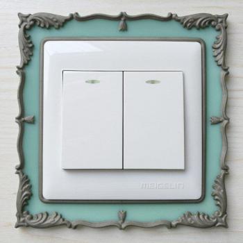 Protection lumineuse pour interrupteur décoratif