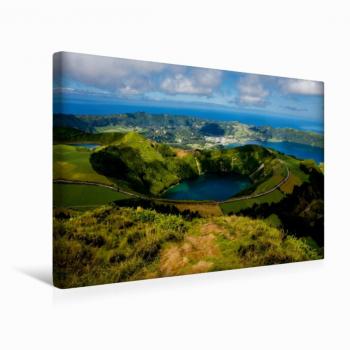 Fertigbild: Lagoa de Santiago Caldeira, Textil-Leinwand 45 × 30 cm
