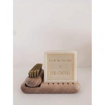 Coffret bien-être savon et brosse à ongles