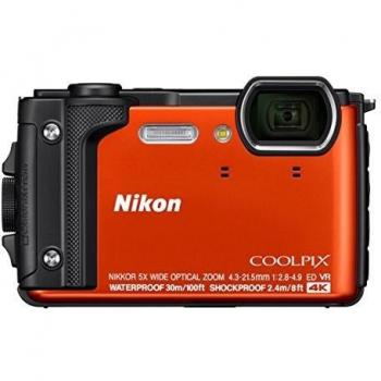 Nikon Kompaktkamera W300 – 16 Megapixel, 3‑LCD, 4K FHD, AF-Technologie, Orange – Urlaubspaket inkl. wasserfestem Rucksack