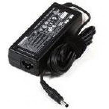 Toshiba K000076390 75‑Watt‑Netzteil & DC‑DC‑Spannungswandler – Innenraum, Schwarz